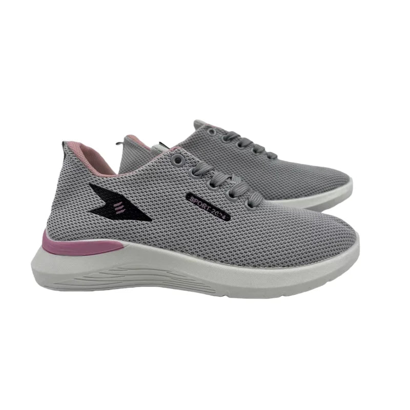 Lightweight and breathable running shoes for ladies, suitable for spring and autumn seasons. Multi-functional casual sports shoe