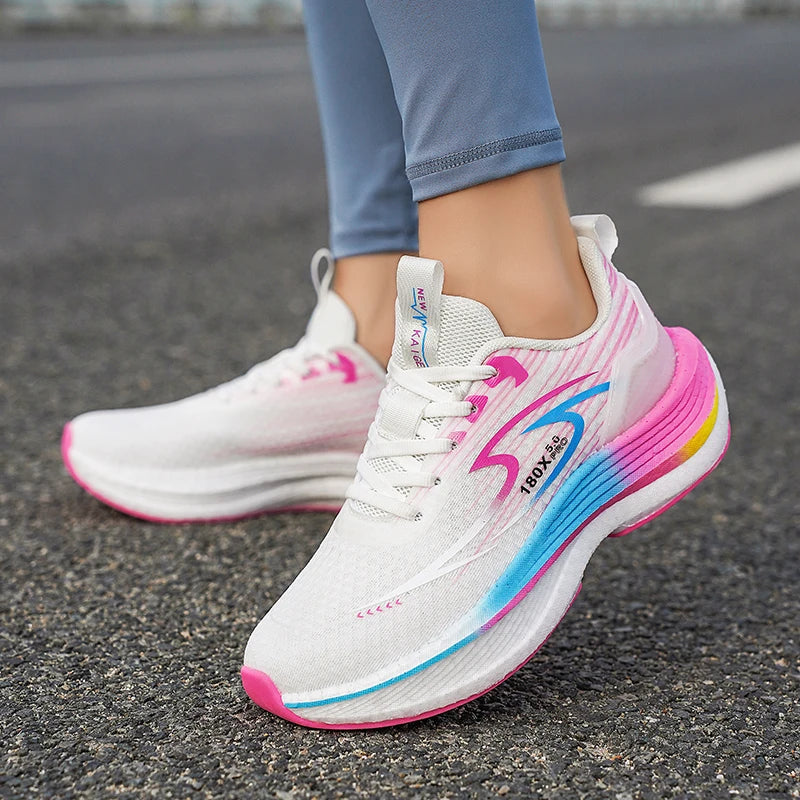 Marathon running shoes for women with soft soles, shock absorption lightweight and breathable carbon plate running shoes
