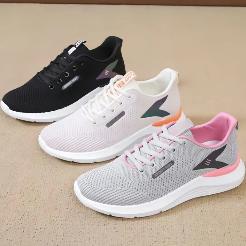 Lightweight and breathable running shoes for ladies, suitable for spring and autumn seasons. Multi-functional casual sports shoe