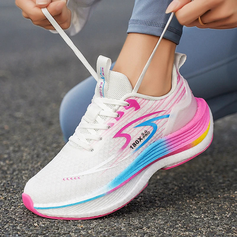 Marathon running shoes for women with soft soles, shock absorption lightweight and breathable carbon plate running shoes
