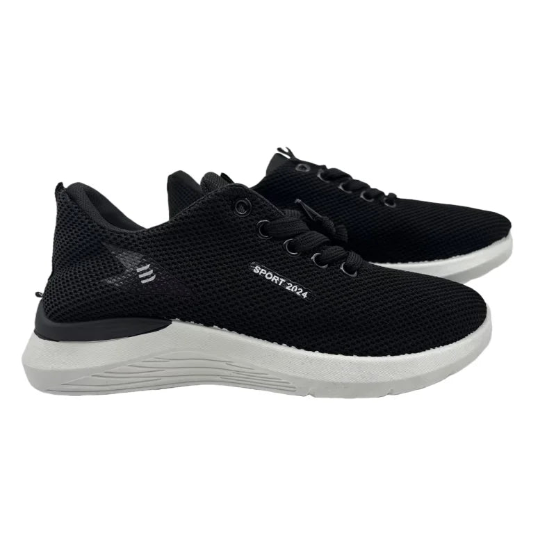 Lightweight and breathable running shoes for ladies, suitable for spring and autumn seasons. Multi-functional casual sports shoe