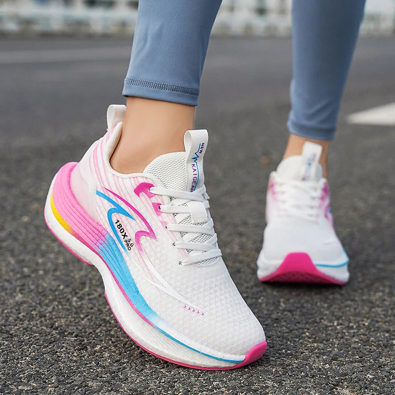Marathon running shoes for women with soft soles, shock absorption lightweight and breathable carbon plate running shoes